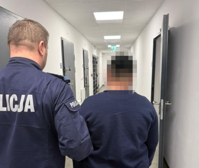 Zmasakrowali 51-latka kastetem i okradli! Trójka bandytów zatrzymana