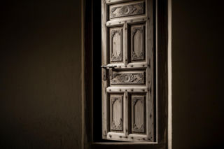 Płonąca karczma w Targanicach. Czy to koniec marzeń nowożeńców?