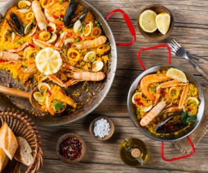 Paella z owocami morza