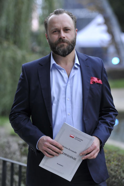 Leszek Lichota kiedyś i dziś. Zobaczcie, jak przez lata zmieniał się aktor