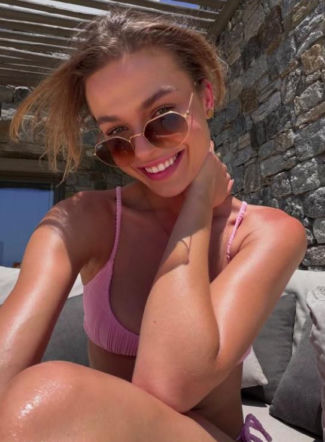 Julia Suryś, zona piłkarza ŁKS Łomża