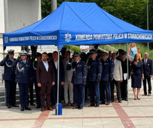 Święto Policji w Starachowicach. Uroczyste awanse, rodzinny piknik i podziękowania