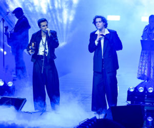 Co ona ma na sobie?! Szroeder wyglądała jak w firance z PRL-u