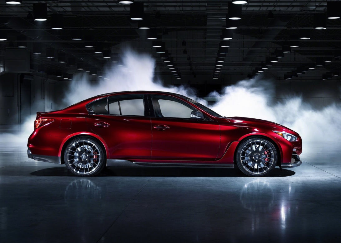 Infiniti Q50 Eau Rouge Concept