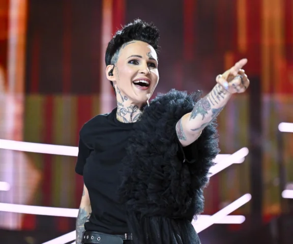 Tak na początku kariery wyglądała Agnieszka Chylińska. Z mrocznej rockmanki w ikonę stylu