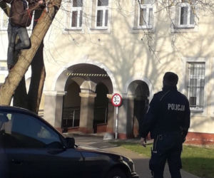 Wyszedł ze szpitala i chciał się zabić. Iławska policja uratowała 25-latka