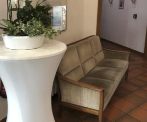 Delegacja z urzędu zdemolowała pokój w niemieckim hotelu