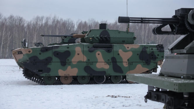 „Potwór z Tarnowa” i roje dronów. Rząd przygląda się przyszłości polskiej armii w Zielonce