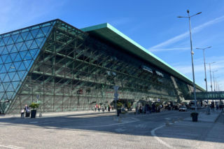 Media donoszą o incydencie na lotnisku w Krakowie. Sprawę bada policja