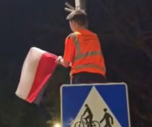 Flaga Puław pomylona z flagą Ukrainy i LGBT. Wylała się fala hejtu!