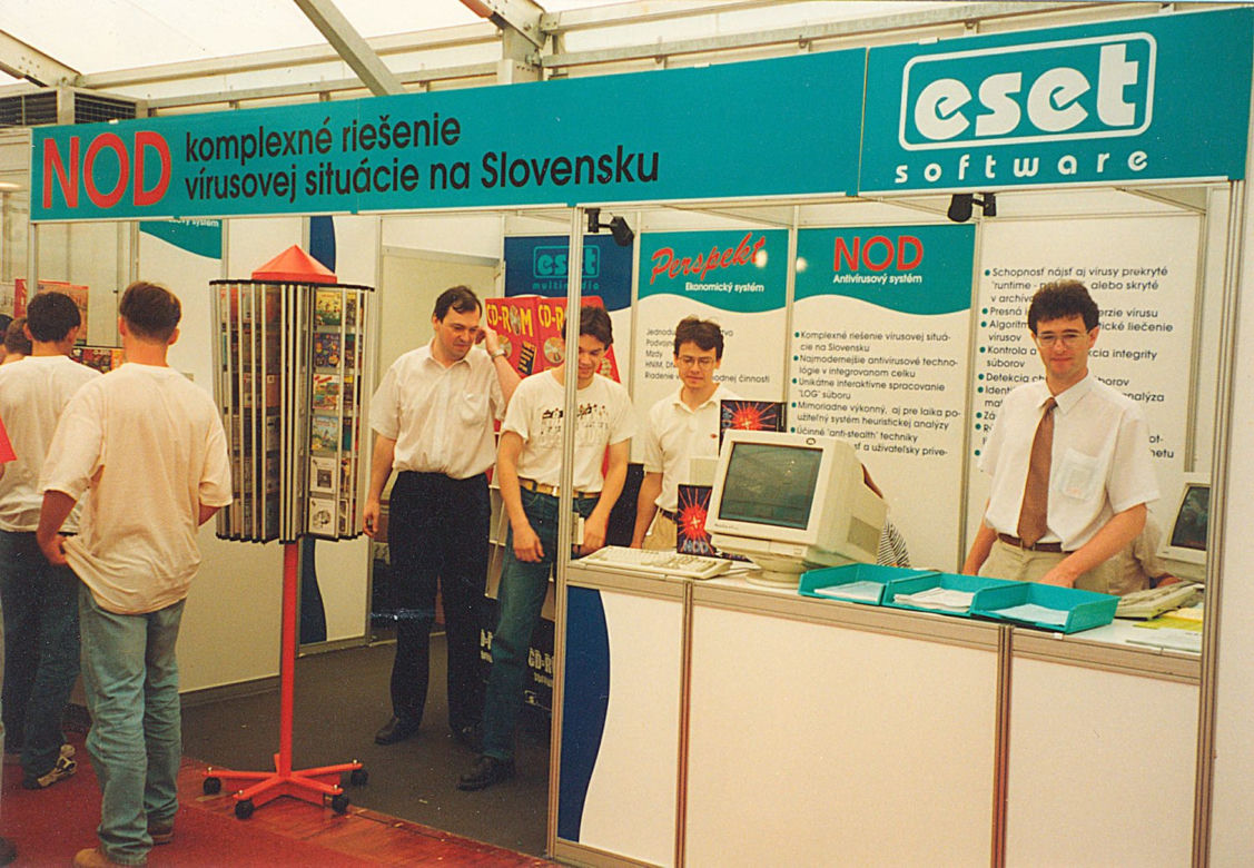 ESET zdjęcia archiwalne