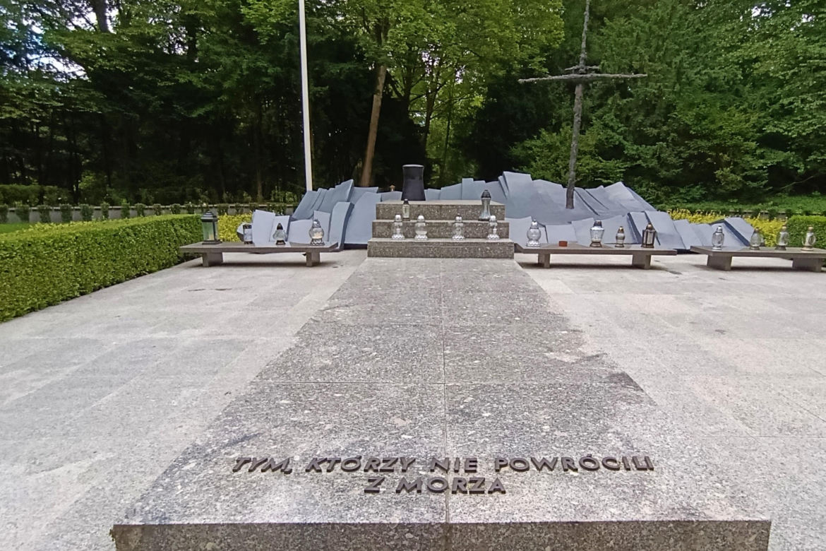 Pomnik "Tym, którzy nie powrócili z morza" już nie szokuje