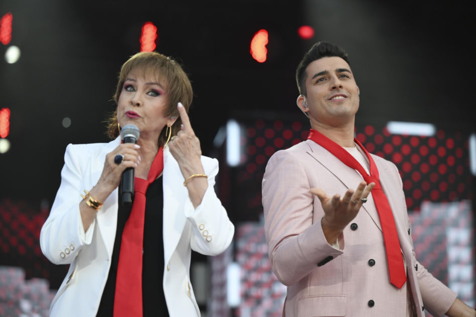 Izabela Trojanowska, Filip Lato