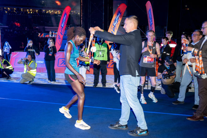 Sukces 12. Tarczyński Nocnego Wrocław Półmaratonu