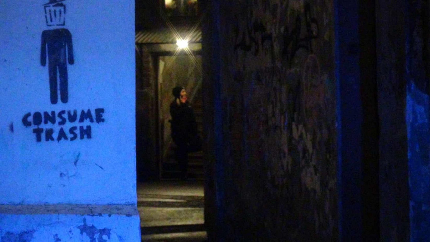 Brutalny atak na Pradze. Uderzył kobietę młotkiem w głowę