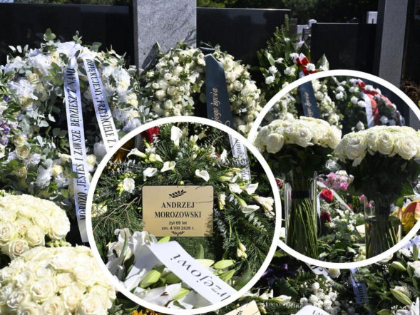 Grób Andrzeja Morozowskiego w Pyrach. Bukiety białych róż nie są przypadkiem