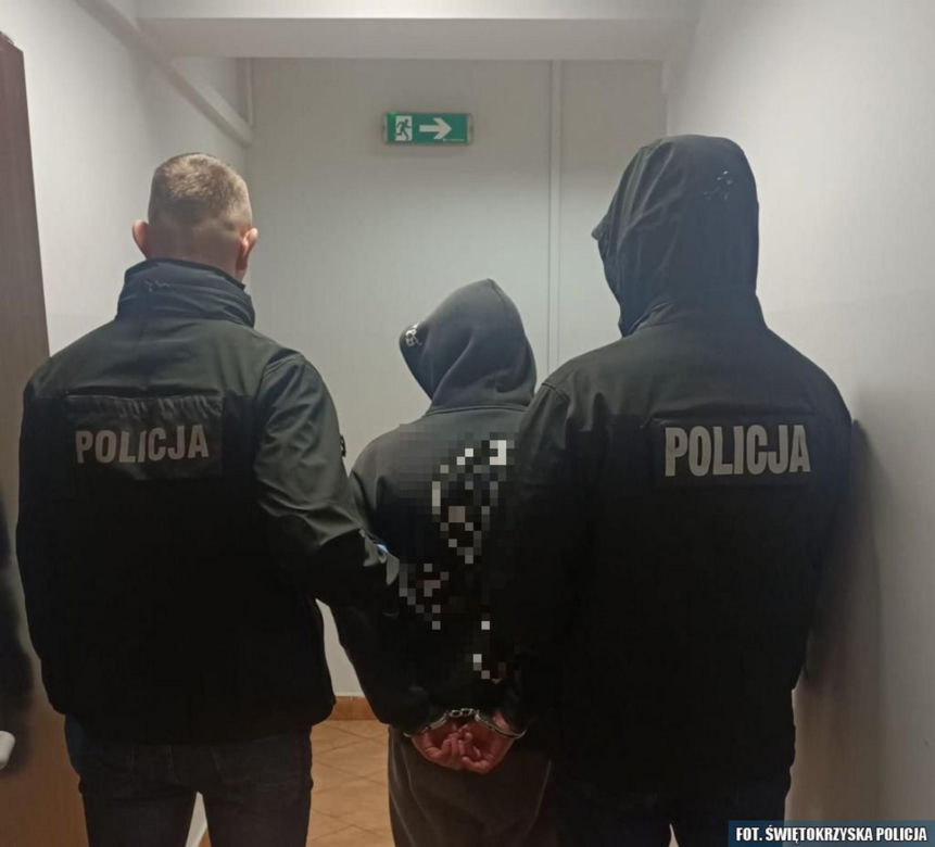 Gowarczów. Strażacy wzniecali pożary i sami jej gasili! Ogromne zniszczenia [ZDJĘCIA]