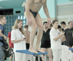 Karol Strasburger ćwiczy