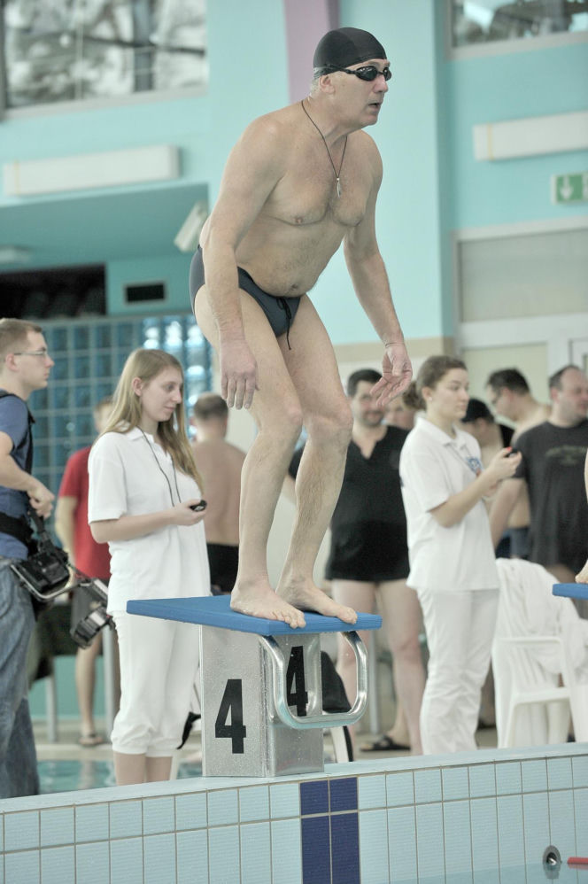 Karol Strasburger ćwiczy