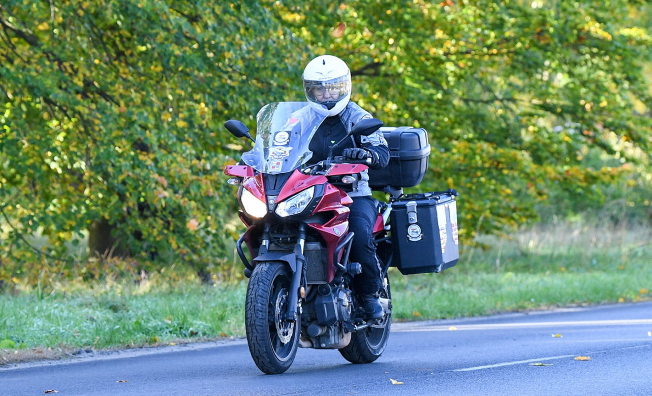 Posłanka Iwona Michałek szaleje na motorze 