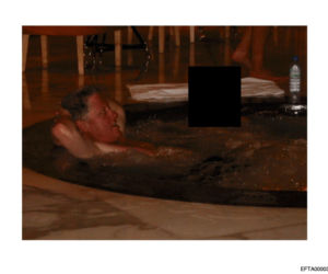 Clinton zabiera głos po publikacji zdjęć z Epsteinem. Ma jedno żądanie