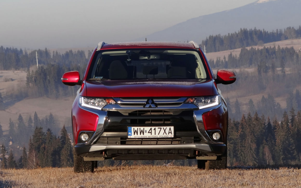 Mitsubishi Outlander 2.2 DID 6AT 4WD Intense Plus
