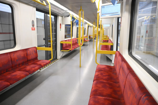 Koniec ze spaniem na siedzeniach w komunikacji miejskiej. Radni przegłosowali uchwałę