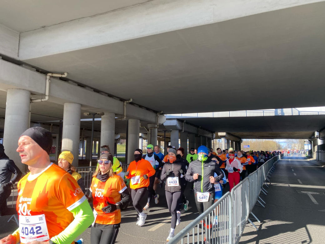 DOZ Maraton Łódź 2025. Biegacze opanowali Łódź