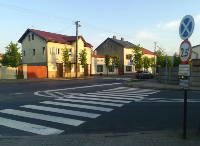 Dwukrotnie otrzymywało prawa miejskie. To jedno z najpiękniejszych miast w Łódzkiem