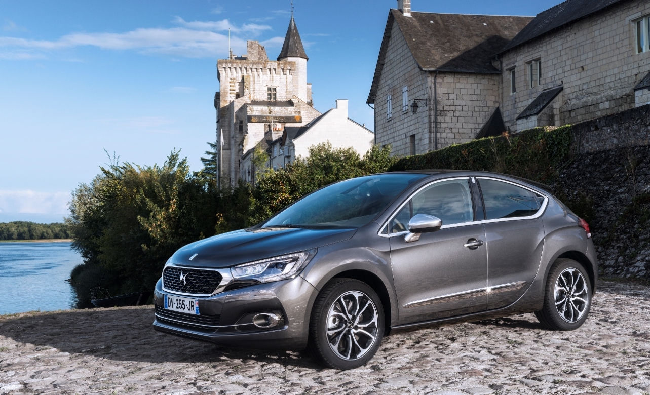 DS 4
