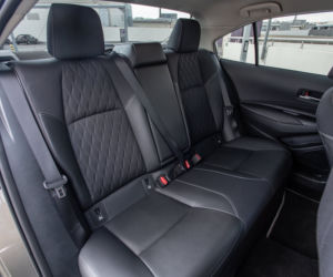 Toyota Corolla Sedan 1.8 Hybrid 122 KM e-CVT
