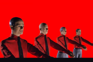 Niemieccy eleganci z laboratorium dźwięku. Jak Kraftwerk stał się ojcem chrzestnym hip-hopu i techno?