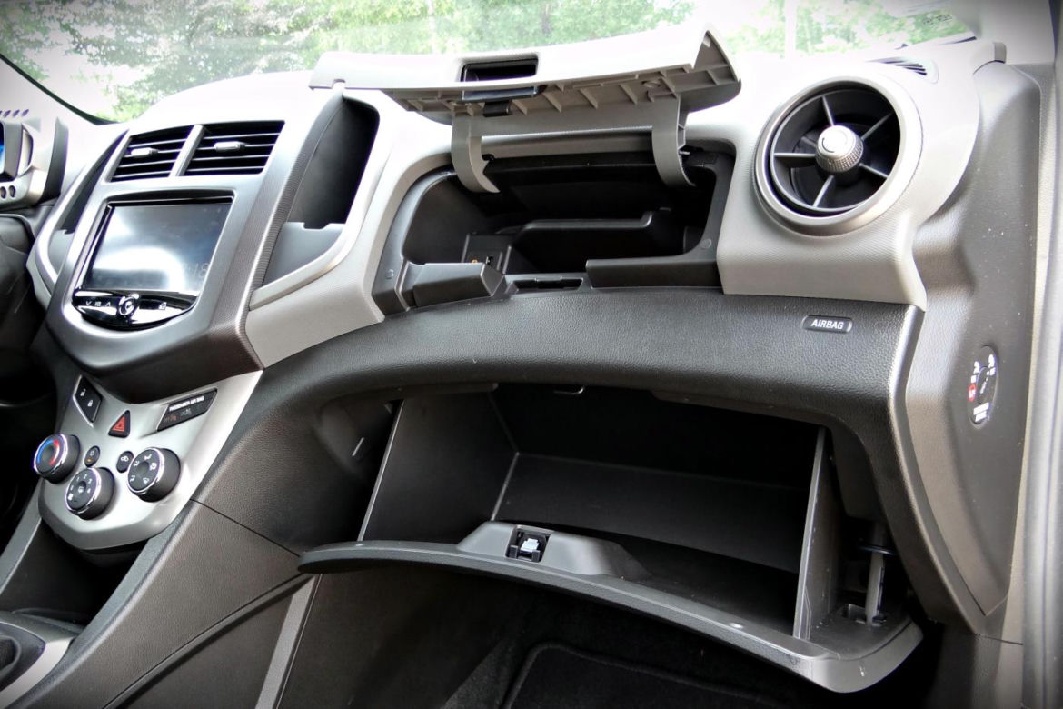 Chevrolet Aveo 5d 2013