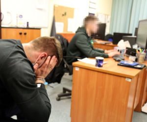 Przyznał się, że ma w domu narkotyki
