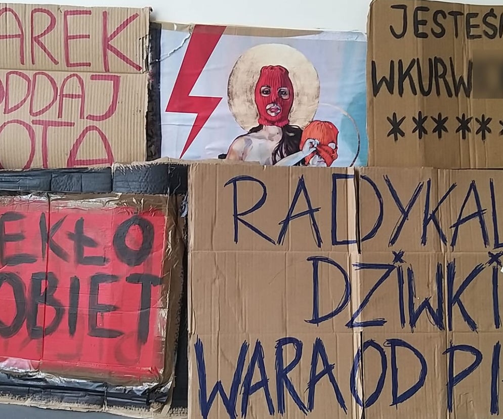 Hasła stworzone na potrzeby Strajku Kobiet