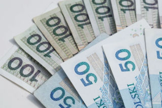 Kalisz: Na ulicy znaleziono dużą kasę. Czy to Twoje pieniądze?