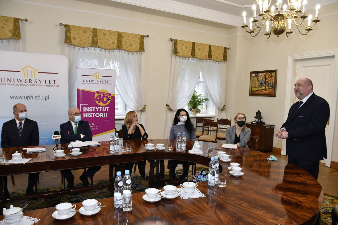Podpisanie umowy o współpracy pomiędzy UPH i ZSP nr 1 w Siedlcach