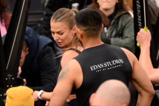 Anna Lewandowska z przystojnym Latynosem na zawodach Hyrox