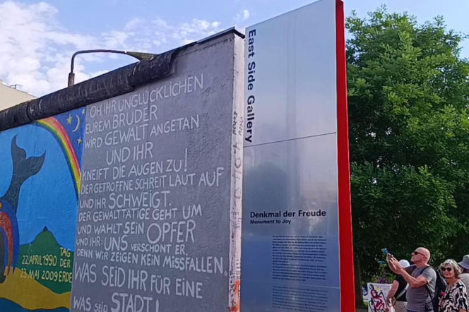 65 lat temu powstał Mur Berliński