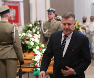 Karol Nawrocki na pogrzebie Jacka Magiery
