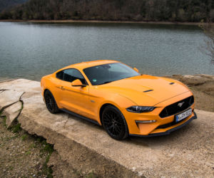 Ford Mustang GT 5.0 V8 Fastback lifting 2018