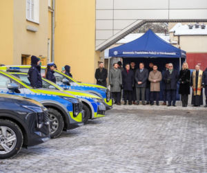 Policyjne bestie będą siać postrach na drogach. Oto nowe radiowozy polskiej policji