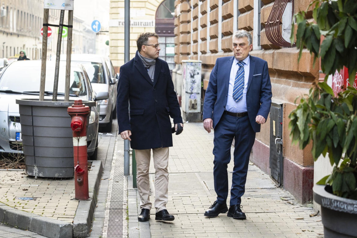 Marcin Romanowski: Nie mieszkam u Orbana