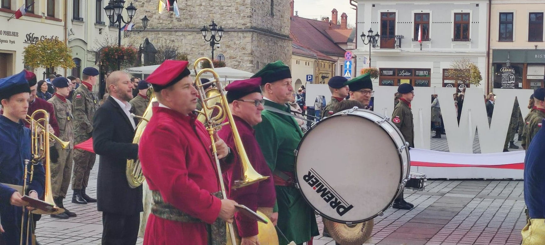 Święto Niepodległości w Żywcu: Obchody 104. rocznicy odzyskania przez Polskę niepodległości