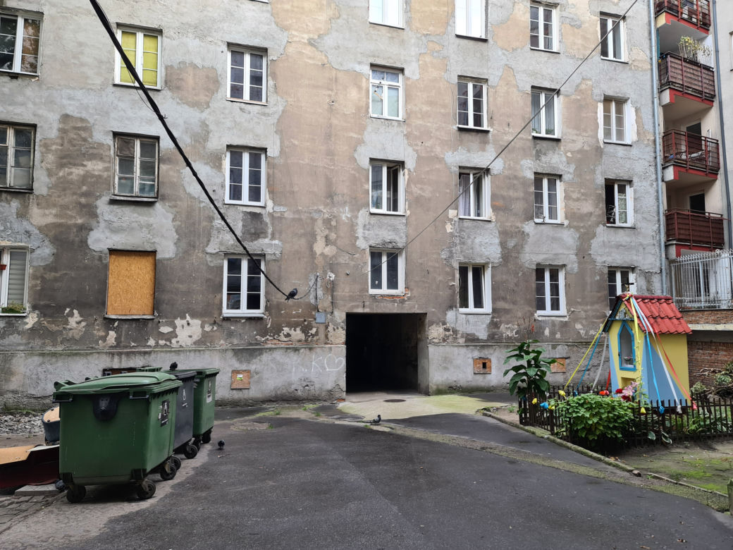 Tak się żyje w Warszawie. Bez ogrzewania i ciepłej wody