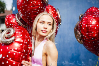 Hotel Paradise. Oliwka ostro komentuje plan Darka na wyrzucenie jej z hotelu. Miło nie jest 