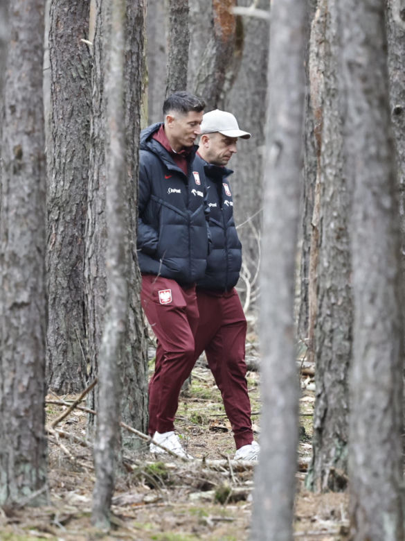 Polska - Holandia. Piłkarze poszli do lasu