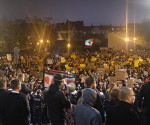 Strajk kobiet w Katowicach. Policja użyła gazu. Są zatrzymania [ZDJĘCIA]