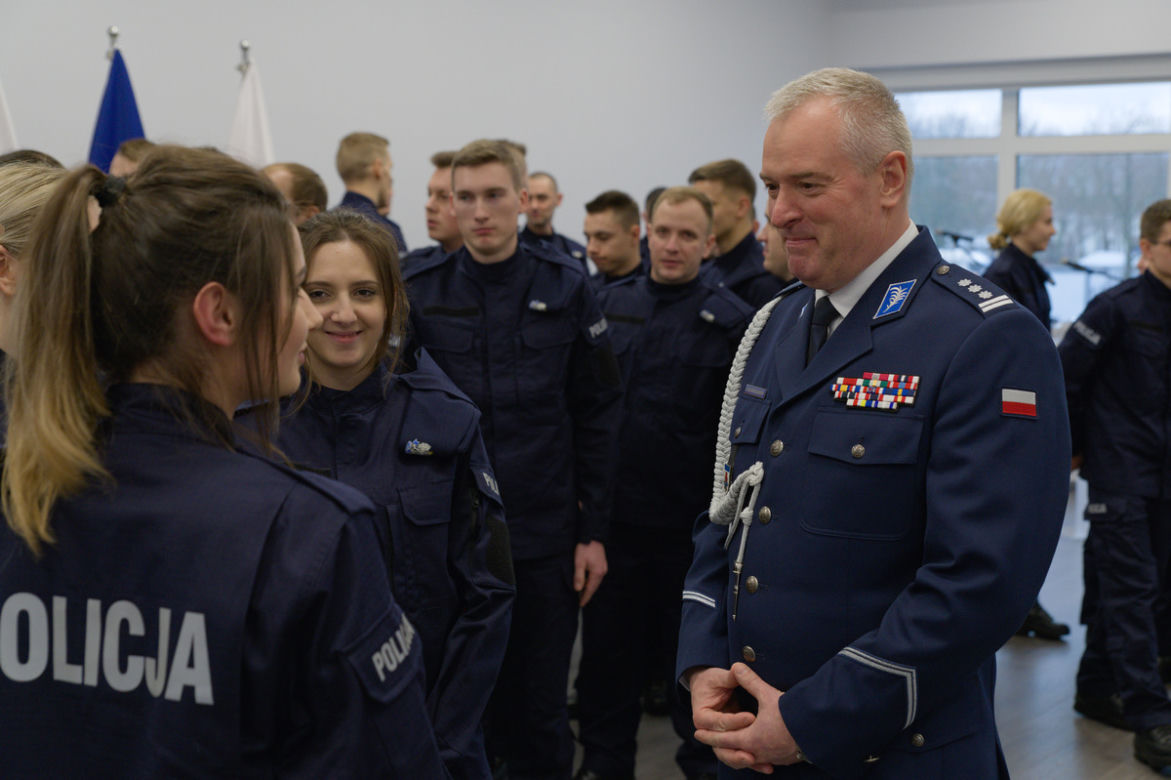 Nowi policjanci w KMP w Białymstoku. Uroczyste ślubowanie