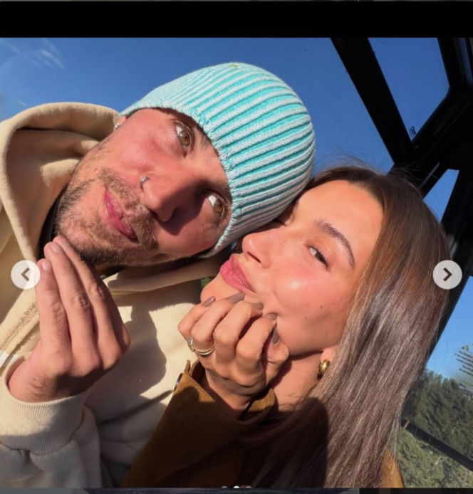 Paznokcie w tym kolorze będą hitem jesieni. Hailey Bieber już lansuje ten odcień